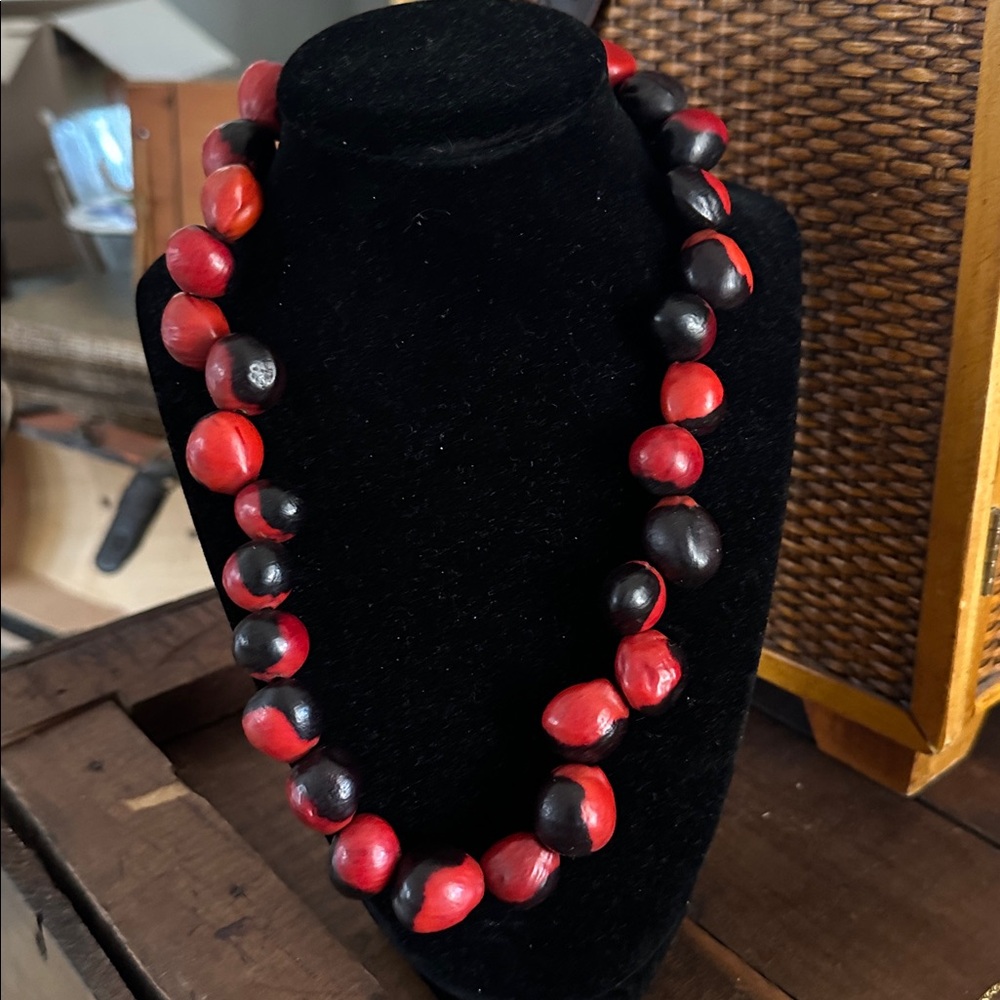 Vintage Chunky Red & Black Beaded Necklace